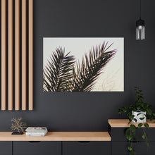 Load image into Gallery viewer, Pacific Palm Frond
